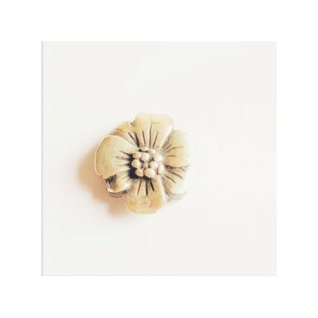 Entrepieza Flor Labrada Zamak 13mm