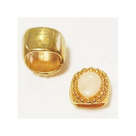Pieza Regaliz Oval Oro Brillante con Tacha Beig