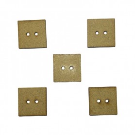 Botones cuadrados de madera natural con dos agujeros, ideales para etiquetas de marca y proyectos de costura artesanal.