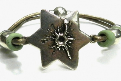 Pulsera Estrella con Ceramica Verde