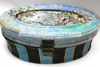 Caja Madera Decorada con Patinas Rusticas Cadence y Decoupage